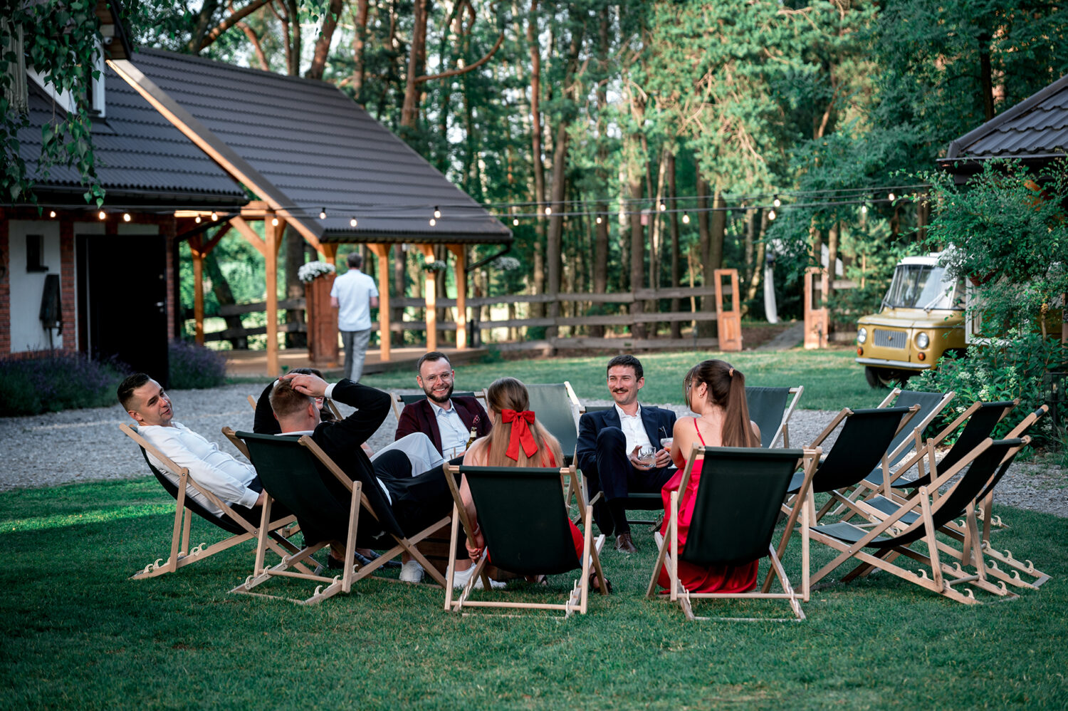 Ślub cywilny w plenerze boho para młoda chill