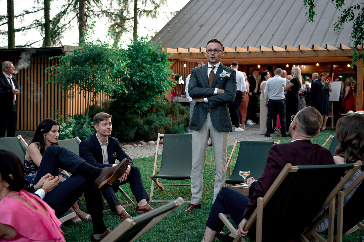 Ślub cywilny w plenerze boho para młoda chill