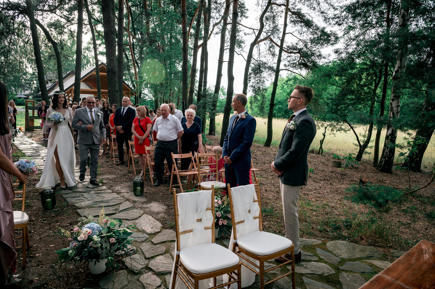 Ślub cywilny w plenerze boho para młoda przysięga