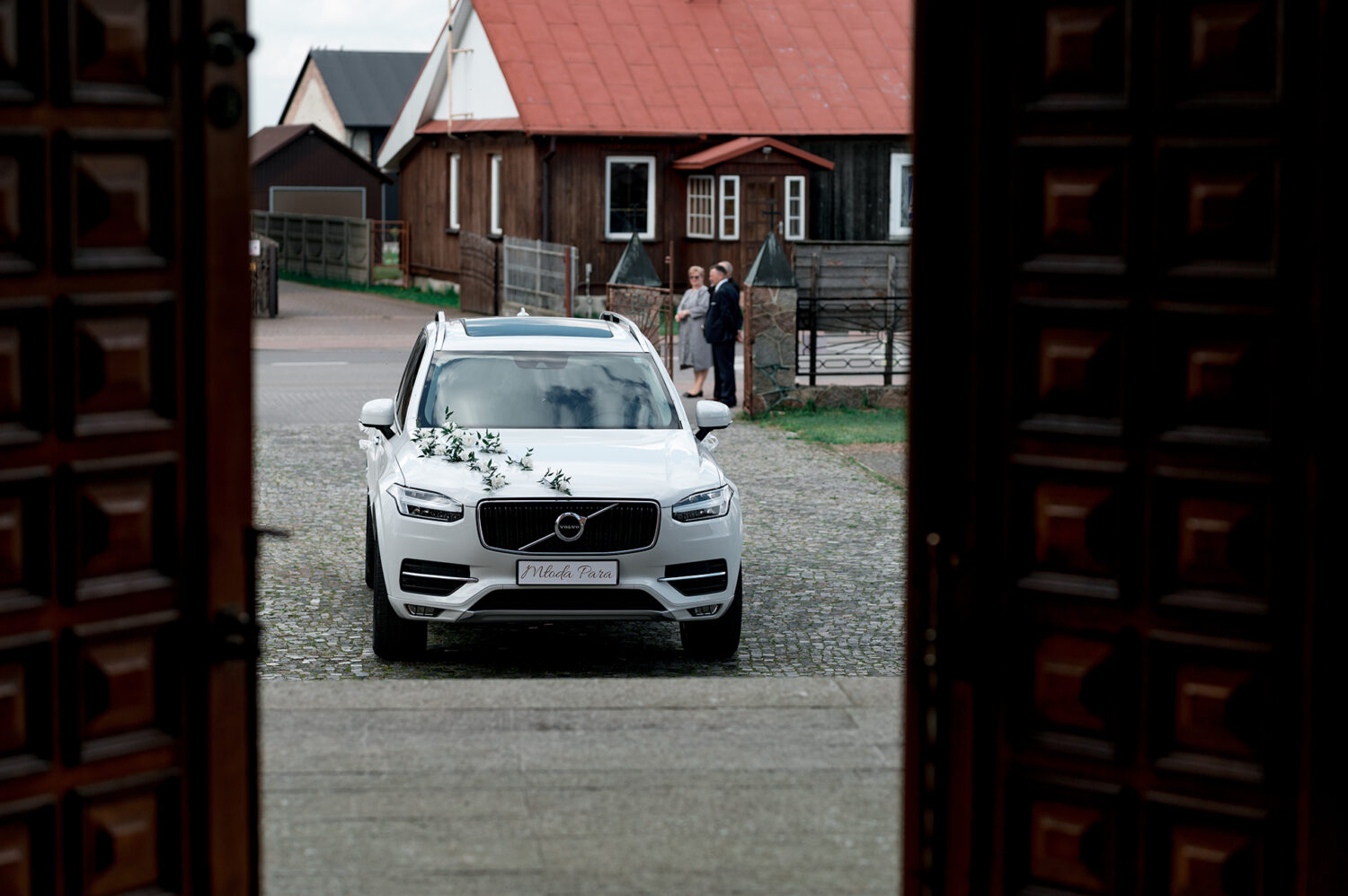 Naturalny reportaż ślubny, zdjęcia bez pozowania