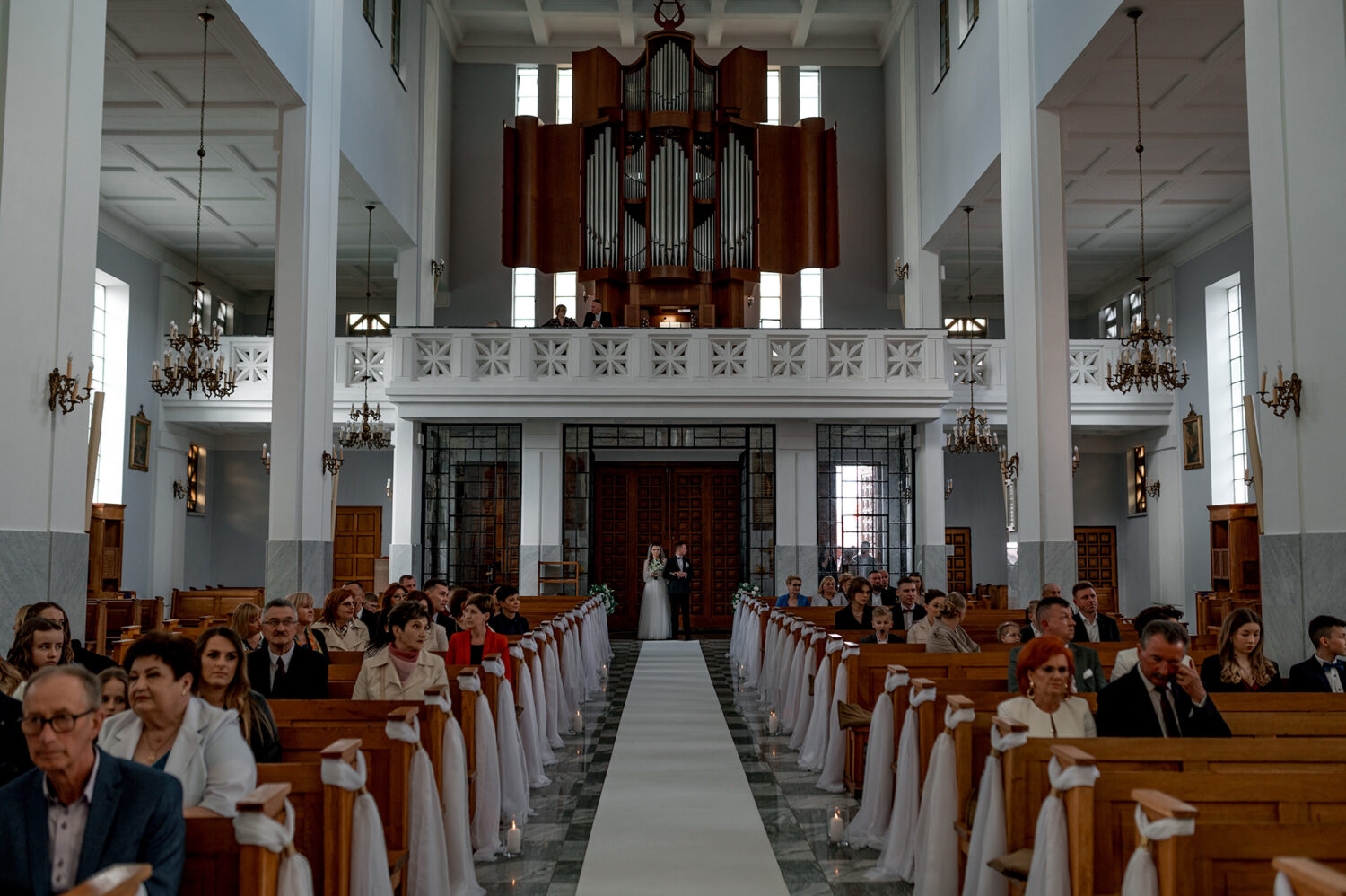 Naturalny reportaż ślubny, zdjęcia bez pozowania